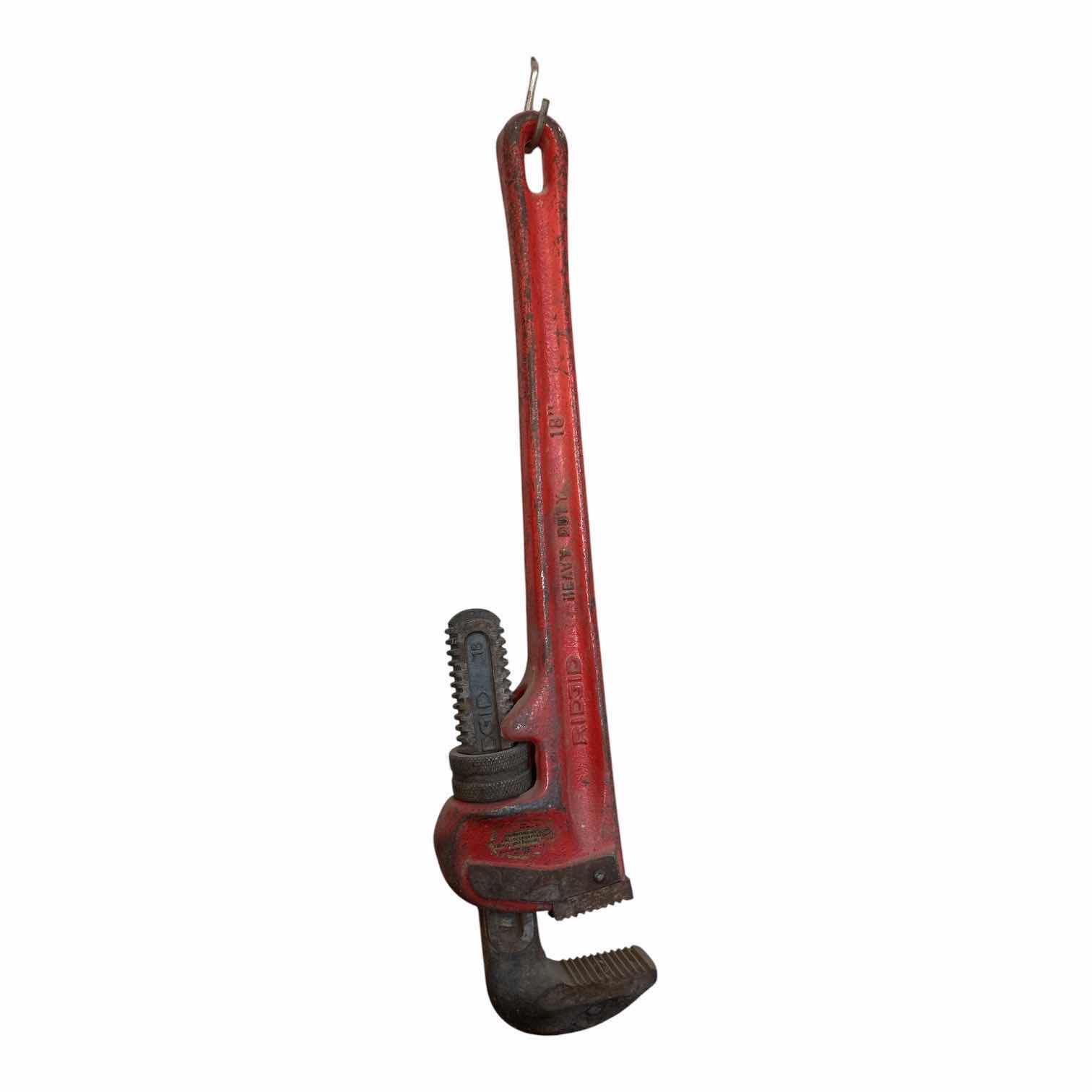 Photo 1 of (3)PCS RIDGID HEAVY-DUTY PIPE WRENCHES INCLUDING ONE LARGE AND TWO SMALLER WRENCHES L17.5” $320