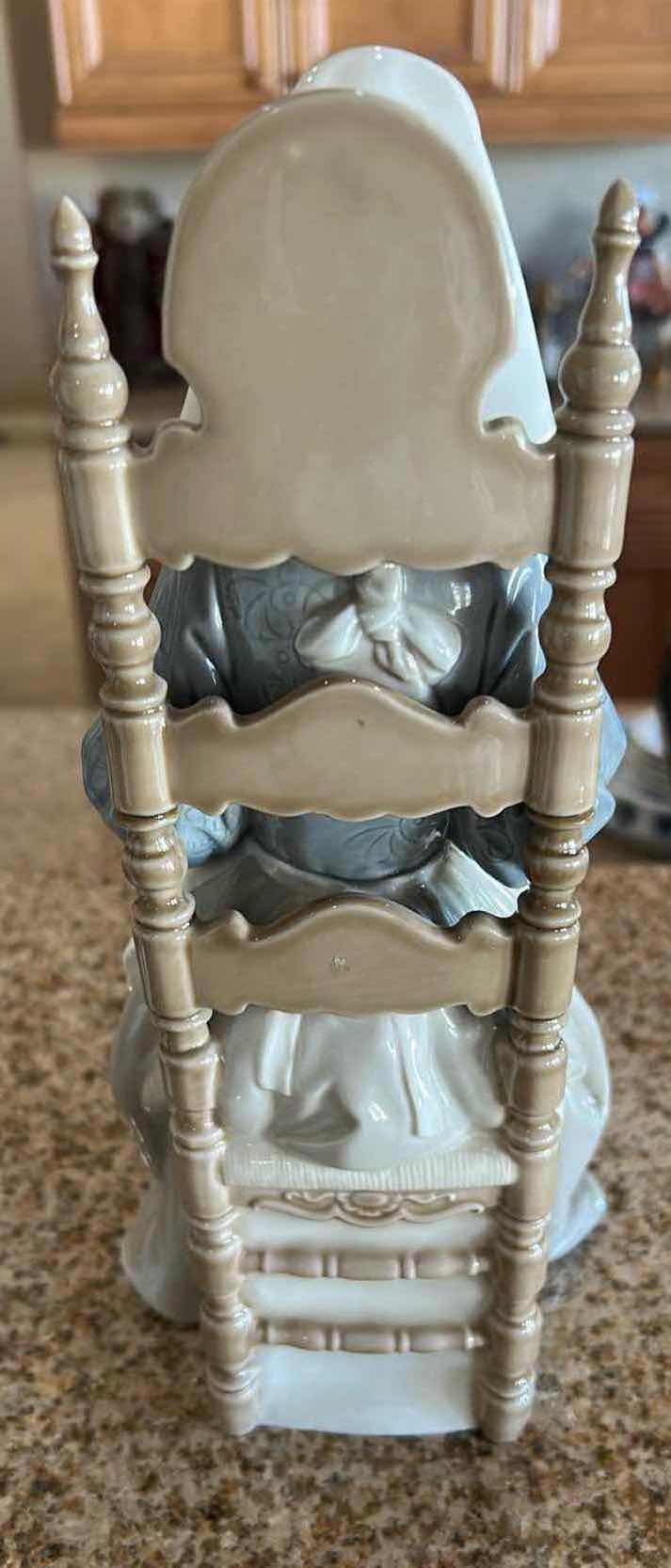Photo 1 of LLADRO PORCELAIN FIGURE "EMBROIDERER" #4865 H 12"