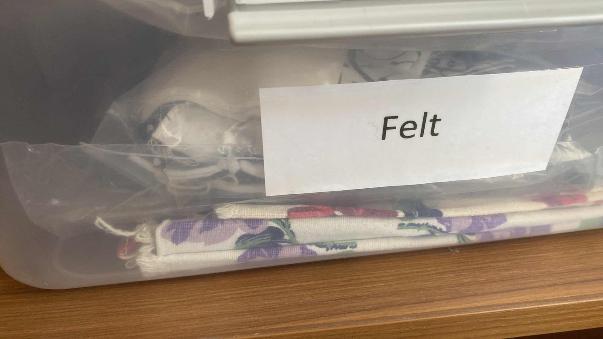 Photo 1 of STAR WARS FELT KIT, TOTE OF FELT & CRAFTING TOOLS