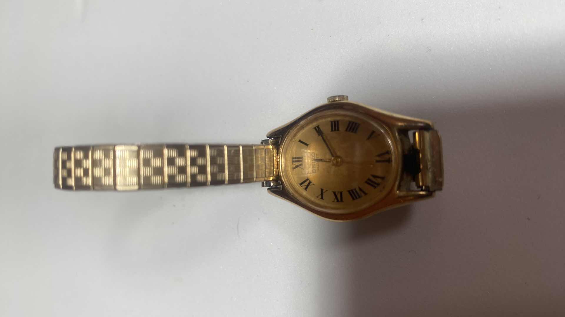 Photo 1 of VINTAGE WOMEN’S SEIKO WATCHES (3)