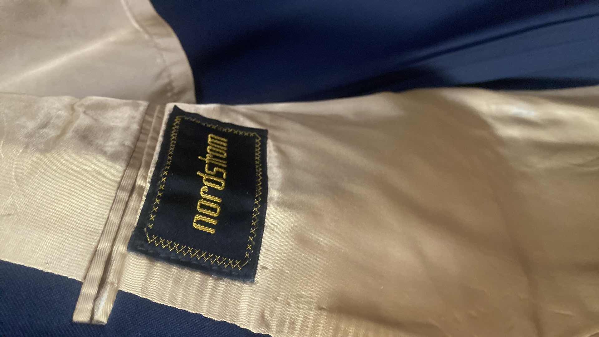 Photo 1 of MEN’S JACKETS ESTIMATED SIZE 42 LONG (2)