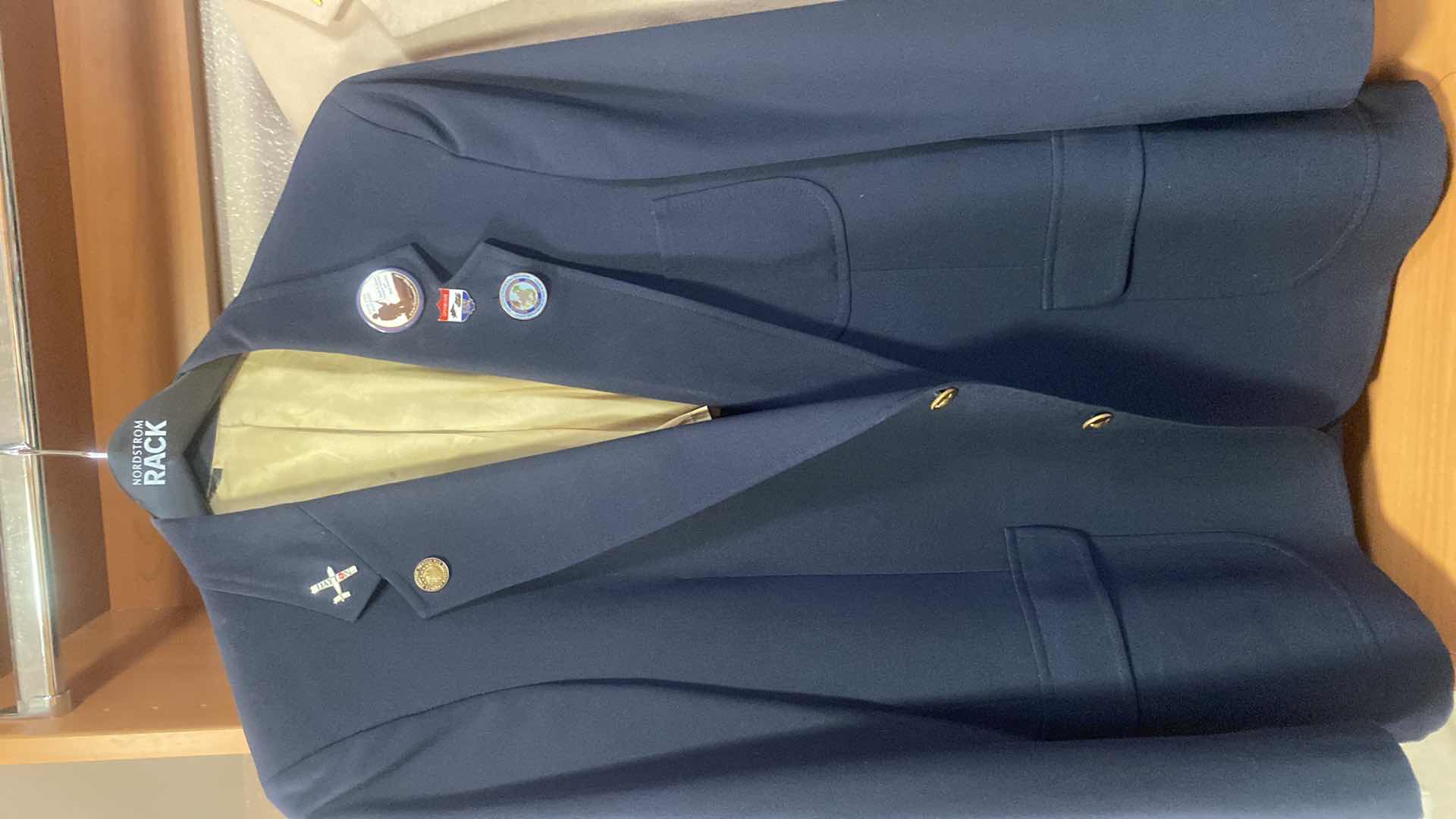 Photo 1 of MEN’S JACKETS ESTIMATED SIZE 42 LONG (2)