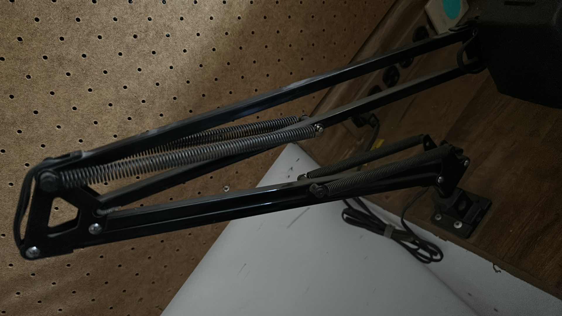 Photo 1 of BLACK SPRING BALANCED SWING ARM MAGNIFIER LAMP W 3 DIOPTER LENS NEEDS TO BE REMOVED