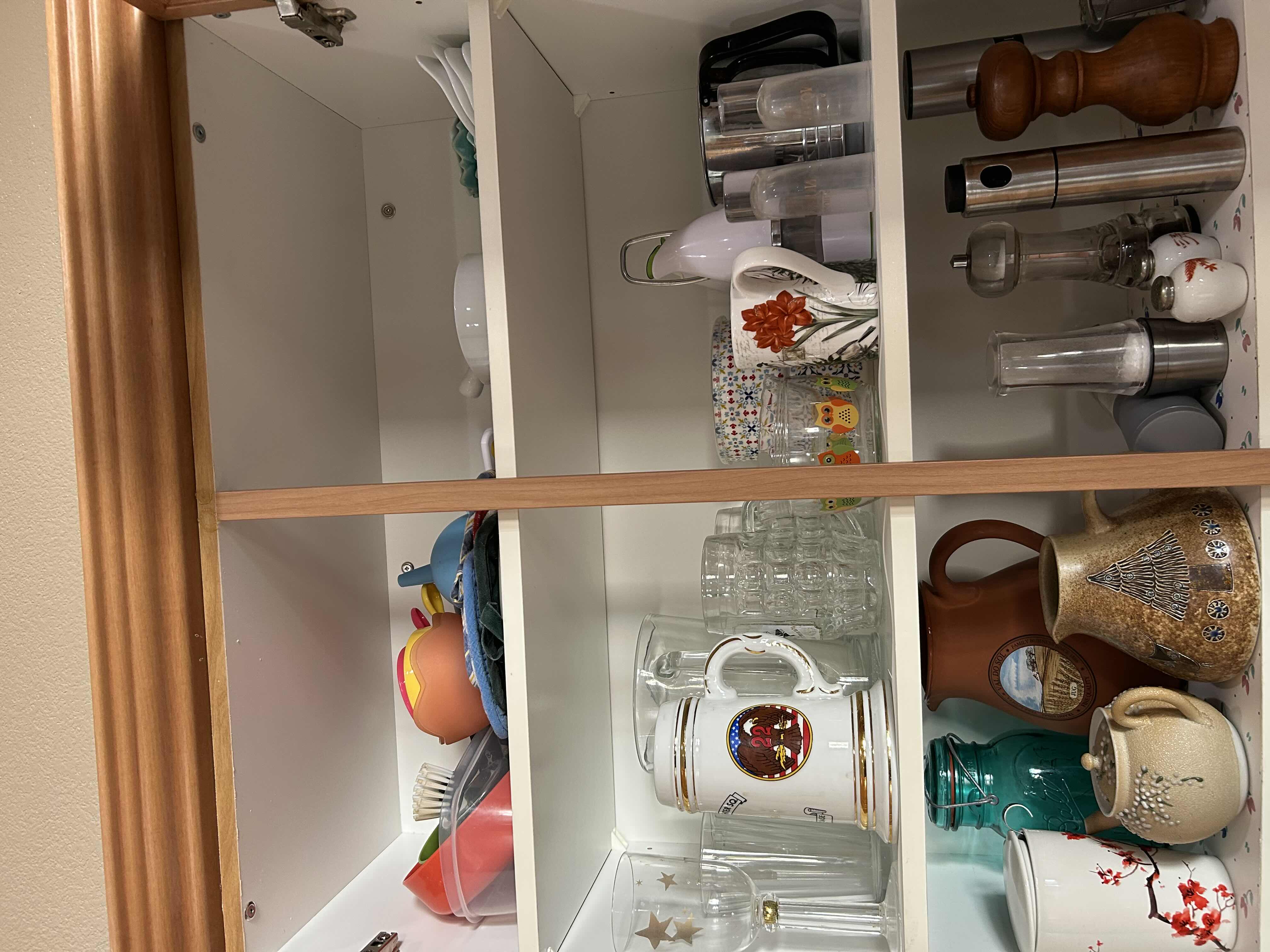 Photo 1 of CONTENTS OF 2 SHELVES