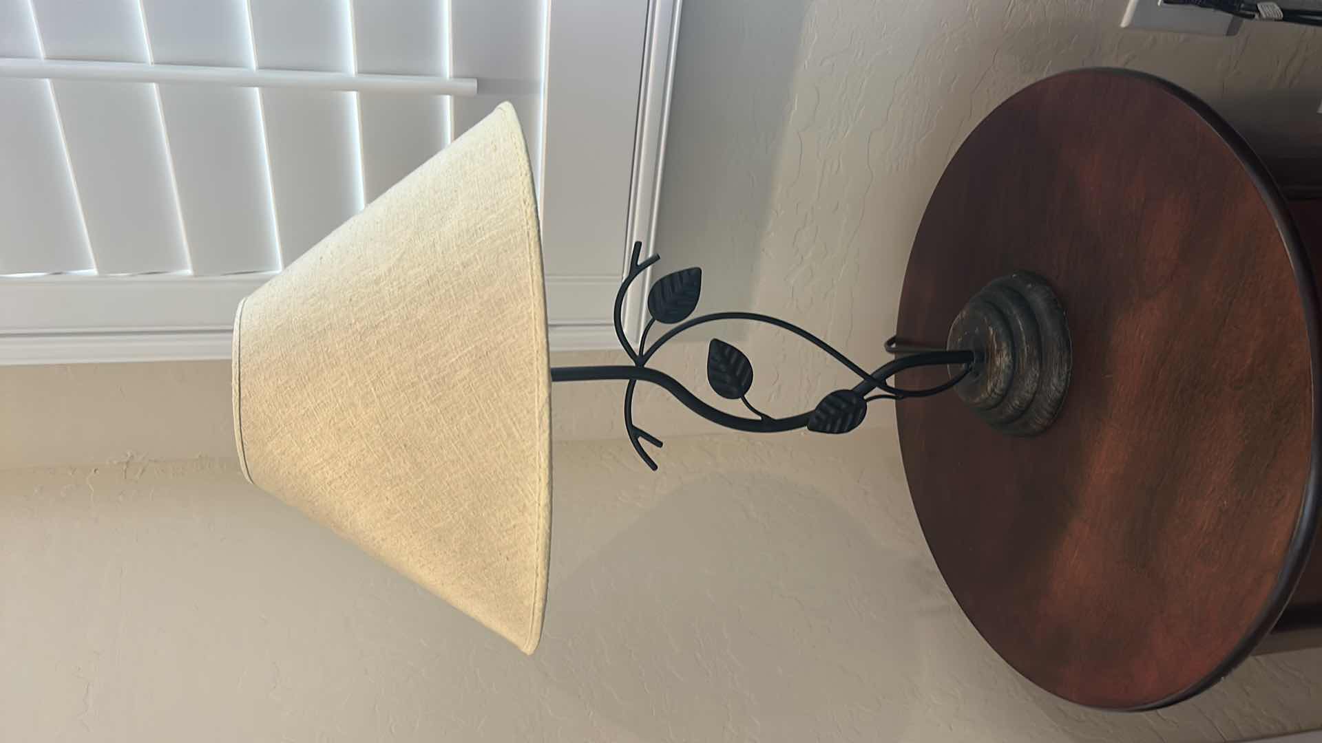 Photo 1 of DECORATIVE METAL TABLE LAMP WITH LEAF VINE DESIGN AND FABRIC SHADE H22”