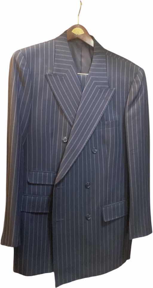Photo 1 of MENS GRAND CUSTOM SUIT 100%WOOL MADE IN HONG KONG EST SIZE JACKET 40/42 PANTS 33/34