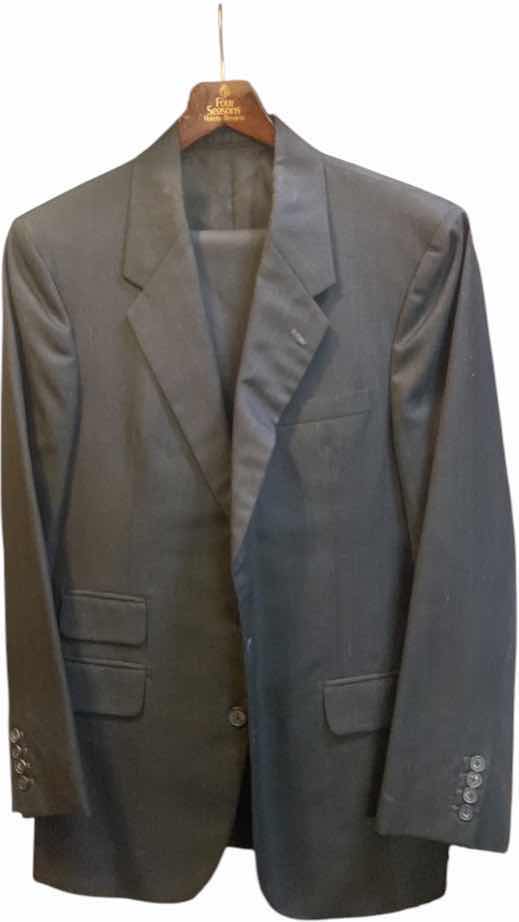 Photo 1 of MENS GRAND CUSTOM SUIT 100%WOOL MADE IN HONG KONG EST SIZE JACKET 40/42 PANTS 33/34