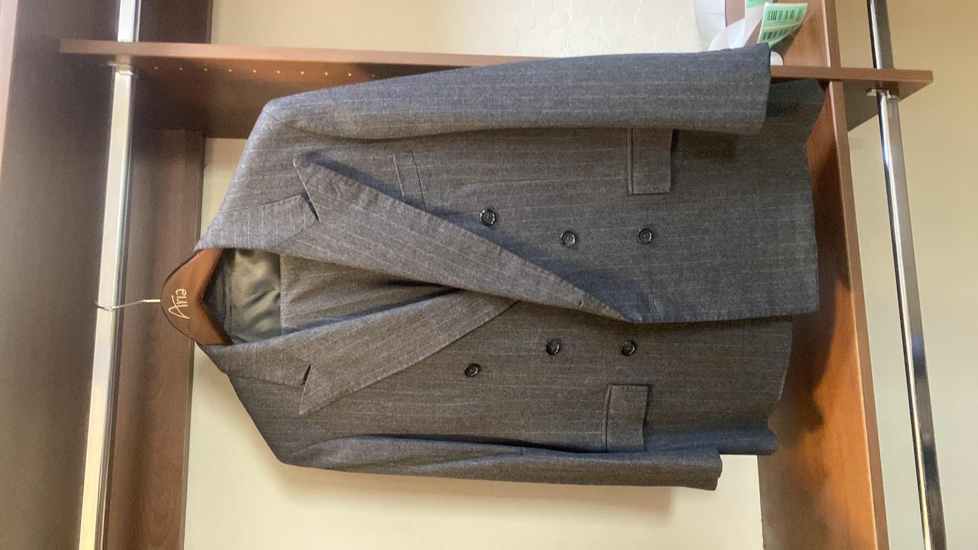 Photo 1 of MENS GRAND CUSTOM SUIT 100%WOOL MADE IN HONG KONG EST SIZE JACKET 40/42 PANTS 33/34