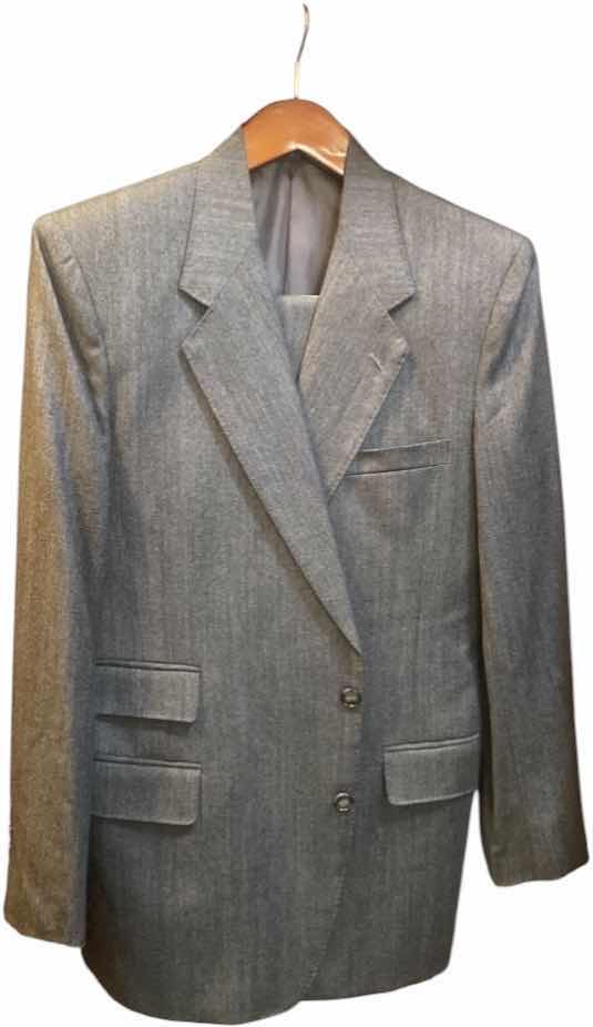 Photo 1 of MENS GRAND CUSTOM SUIT 100%WOOL MADE IN HONG KONG EST SIZE JACKET 40/42 PANTS 33/34