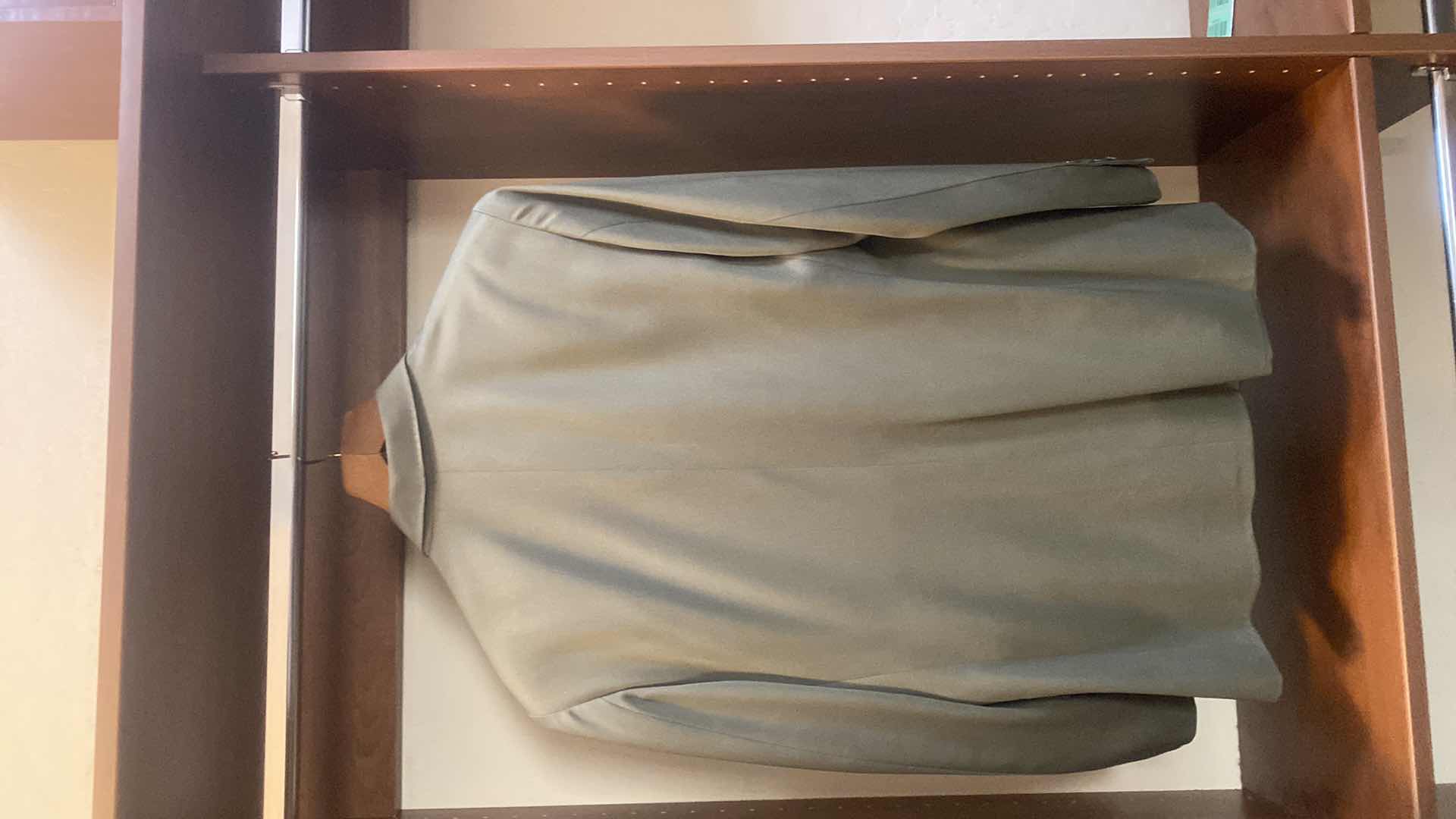 Photo 1 of MENS GRAND CUSTOM SUIT 100%WOOL MADE IN HONG KONG EST SIZE JACKET 40/42 PANTS 33/34