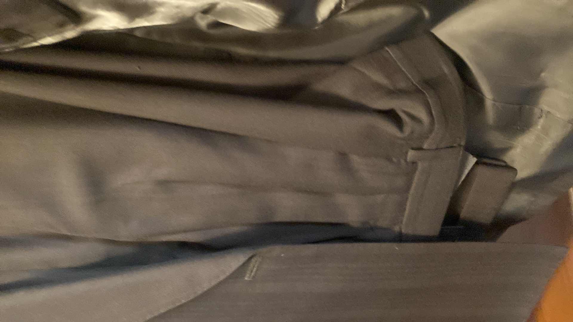 Photo 1 of MENS GRAND CUSTOM SUIT 100%WOOL MADE IN HONG KONG EST SIZE JACKET 40/42 PANTS 33/34