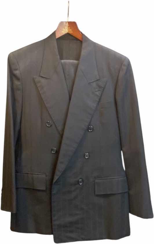 Photo 1 of MENS GRAND CUSTOM SUIT 100%WOOL MADE IN HONG KONG EST SIZE JACKET 40/42 PANTS 33/34