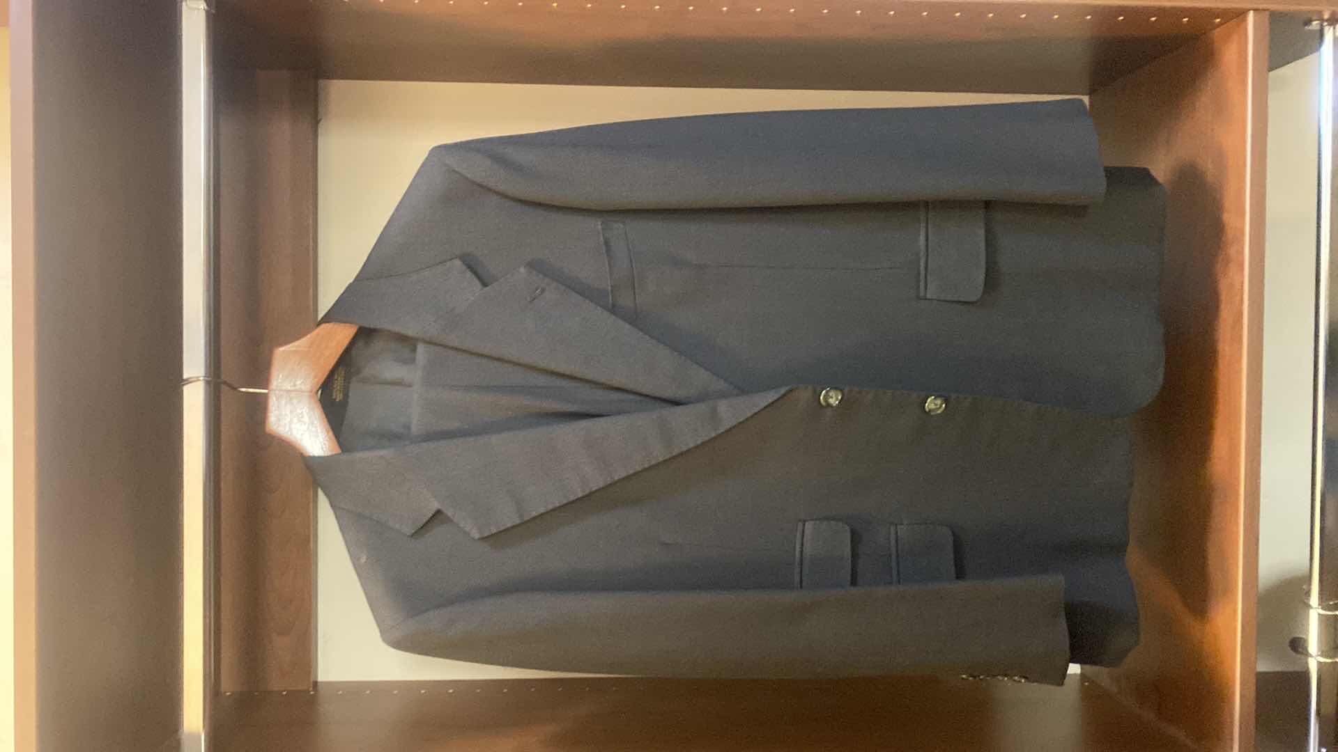 Photo 1 of MENS GRAND CUSTOM SUIT 100%WOOL MADE IN HONG KONG EST SIZE JACKET 40/42 PANTS 33/34