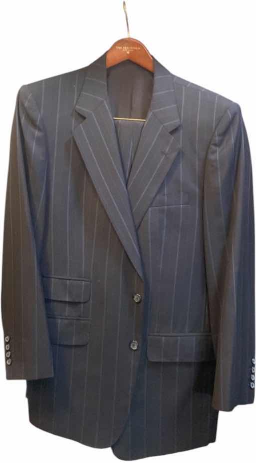 Photo 1 of MENS GRAND CUSTOM SUIT 100%WOOL MADE IN HONG KONG EST SIZE JACKET 40/42 PANTS 33/34