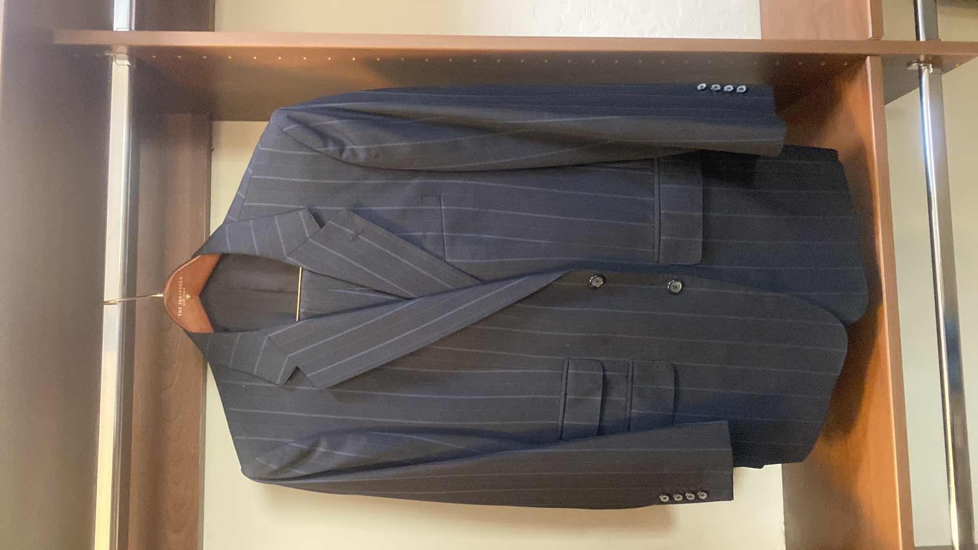 Photo 1 of MENS GRAND CUSTOM SUIT 100%WOOL MADE IN HONG KONG EST SIZE JACKET 40/42 PANTS 33/34