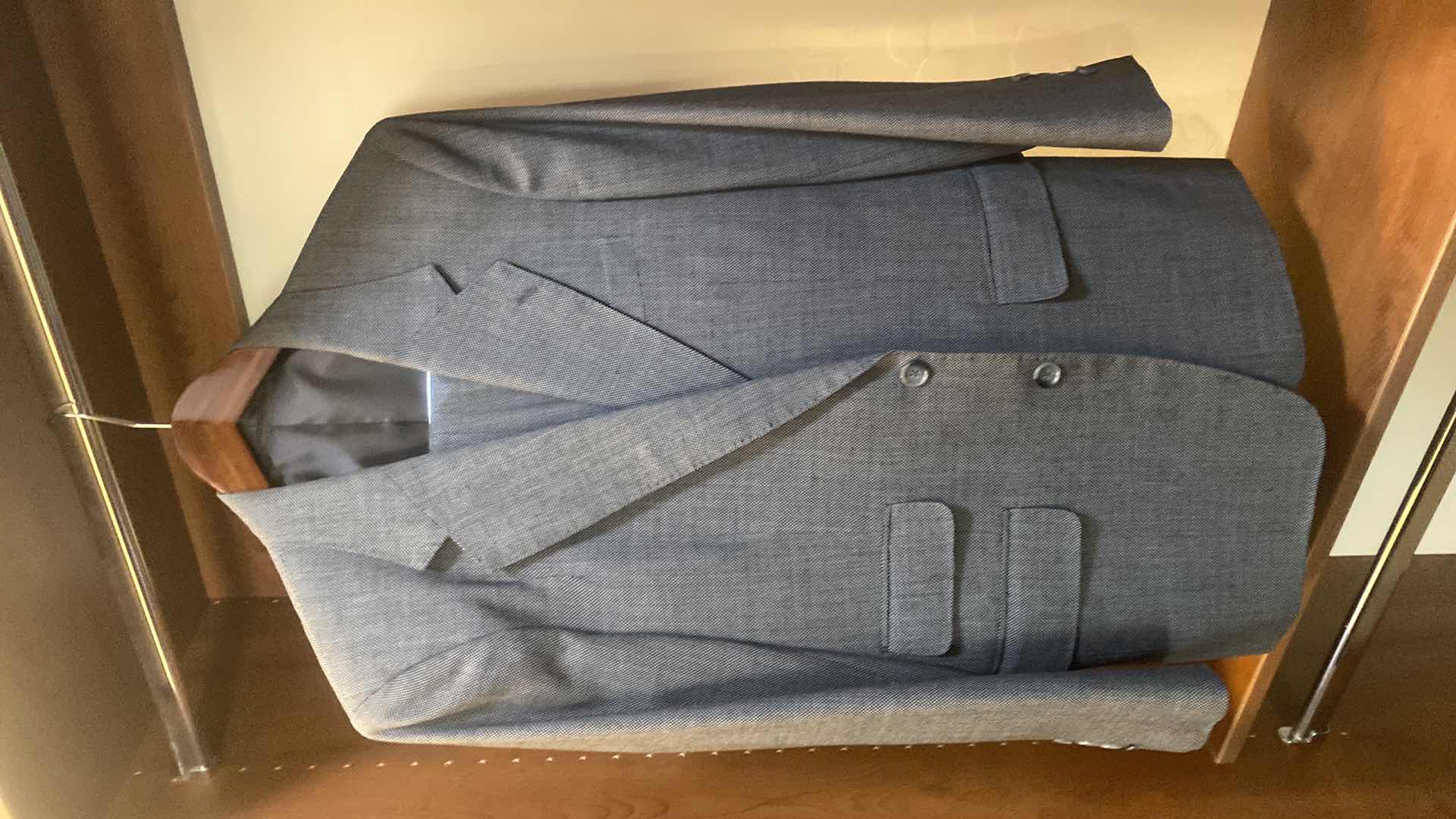 Photo 1 of MENS GRAND CUSTOM SUIT 100%WOOL MADE IN HONG KONG EST SIZE JACKET 40/42 PANTS 33/34