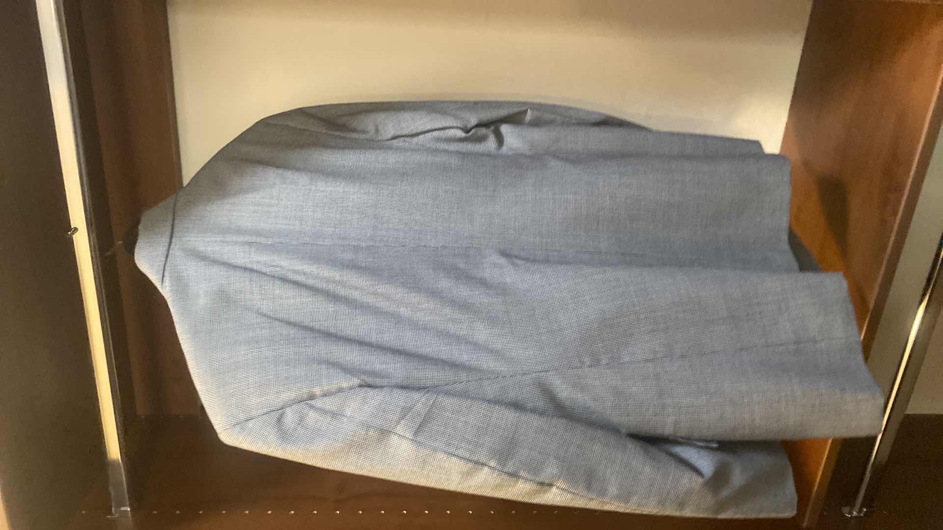 Photo 1 of MENS GRAND CUSTOM SUIT 100%WOOL MADE IN HONG KONG EST SIZE JACKET 40/42 PANTS 33/34