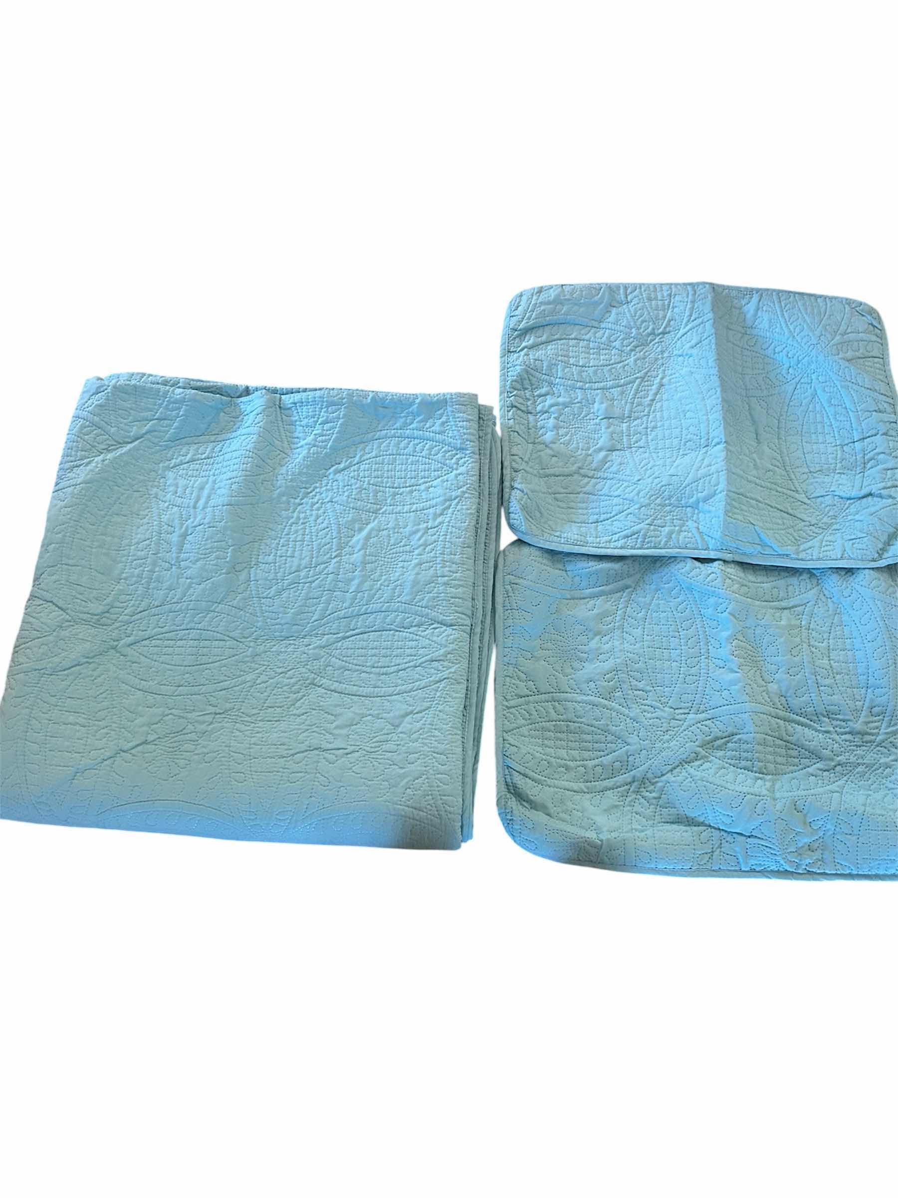 Photo 1 of TURQUOISE TWIN BEDSPREAD 2 PILLOW SHAMS