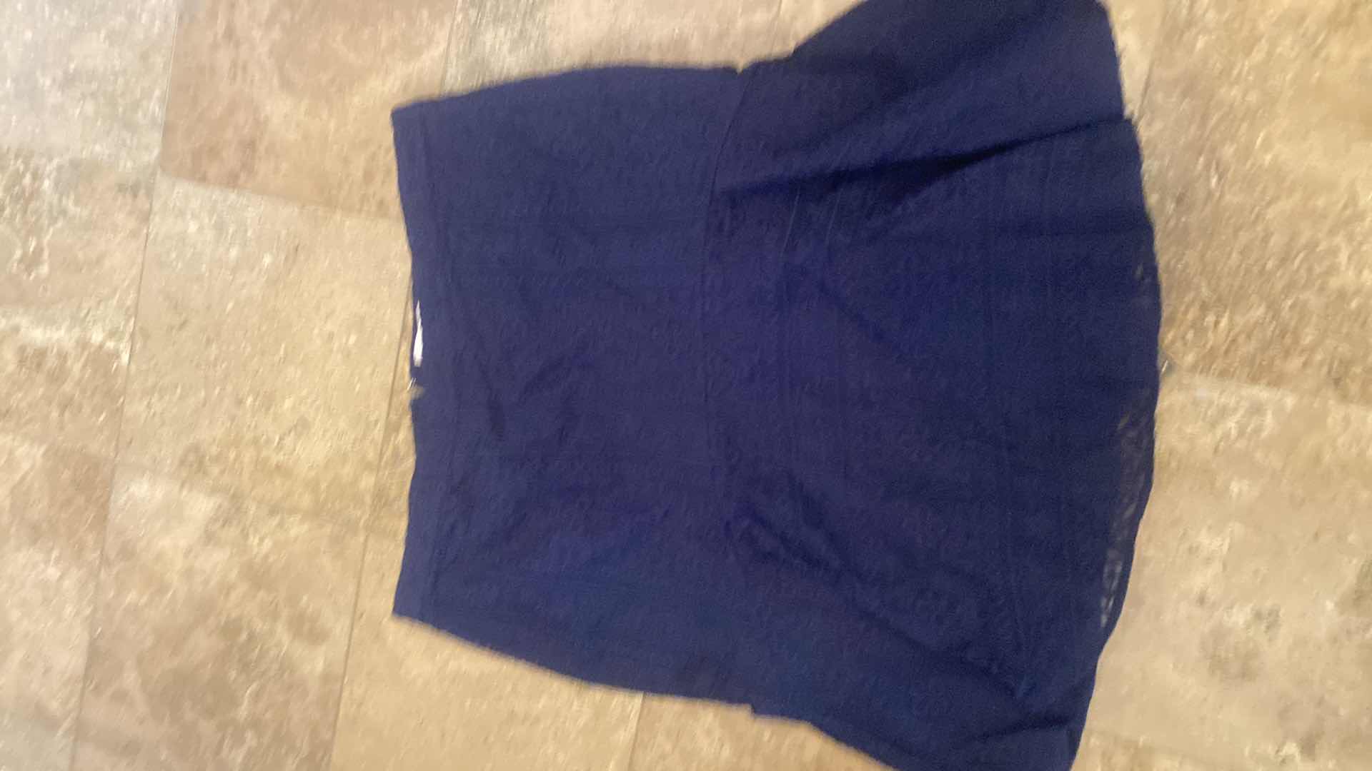 View 4 of 3-WOMENS SHIRTS SIZES 14, LARGE & XXLARGE