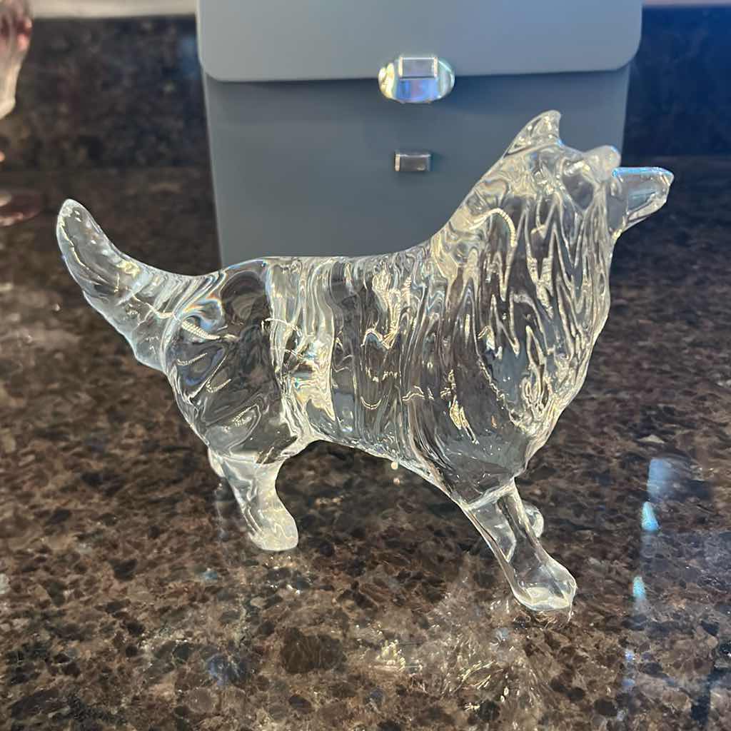 Photo 1 of COLLECTABLE BACCARAT CLEAR CRYSTAL ZODIAC DOG FROM 2006 BELLAGIO H 6"