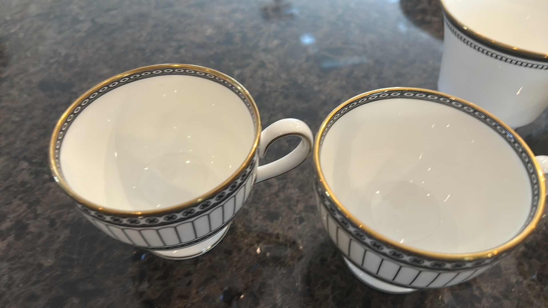 Photo 1 of 6 PC BONE CHINA - WEDGWOOD MADE IN ENGLAND & ROYAL DAULTON