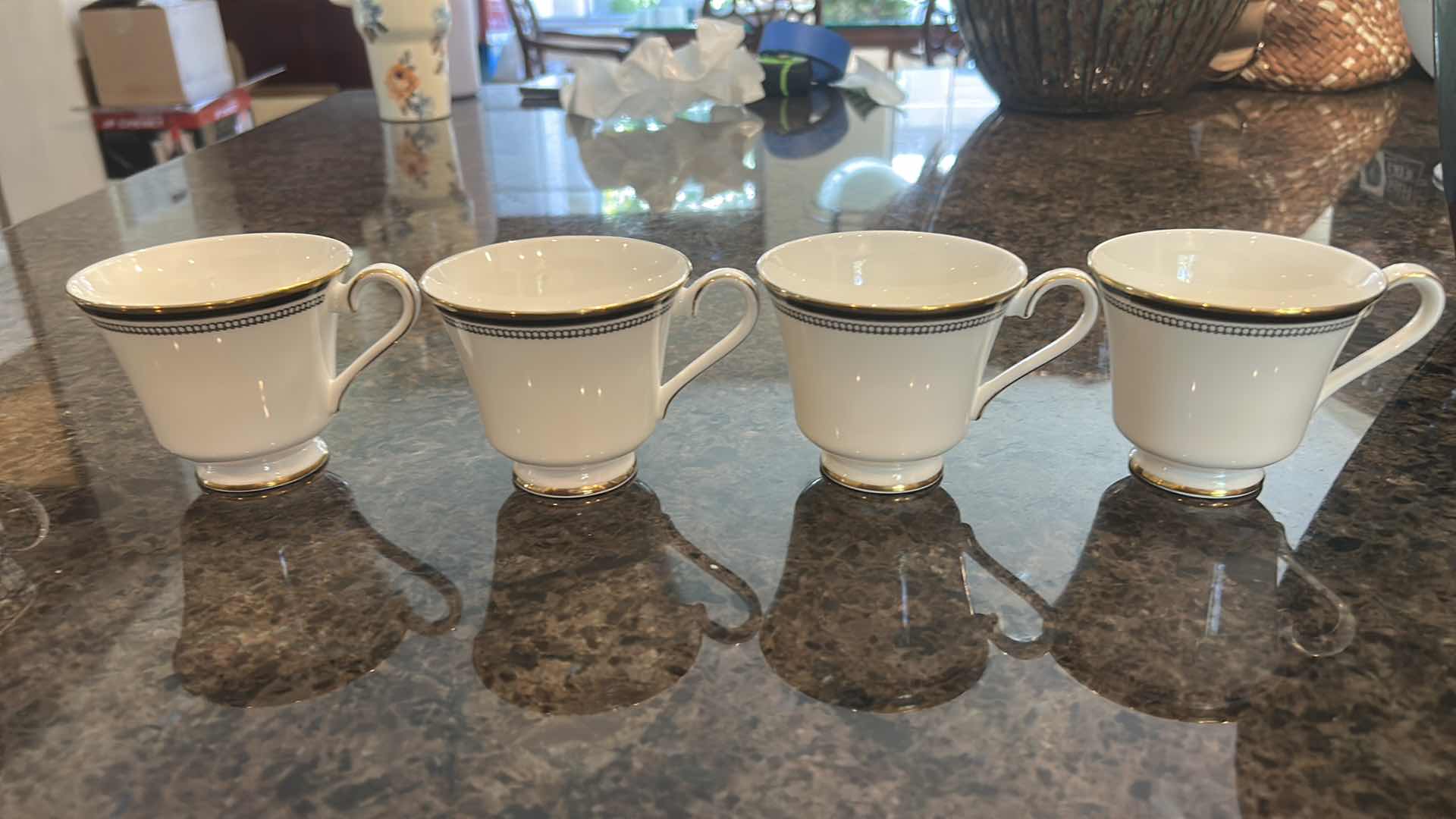 Photo 1 of 6 PC BONE CHINA - WEDGWOOD MADE IN ENGLAND & ROYAL DAULTON
