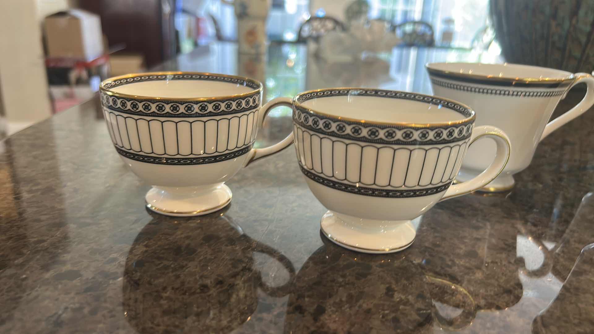 Photo 1 of 6 PC BONE CHINA - WEDGWOOD MADE IN ENGLAND & ROYAL DAULTON