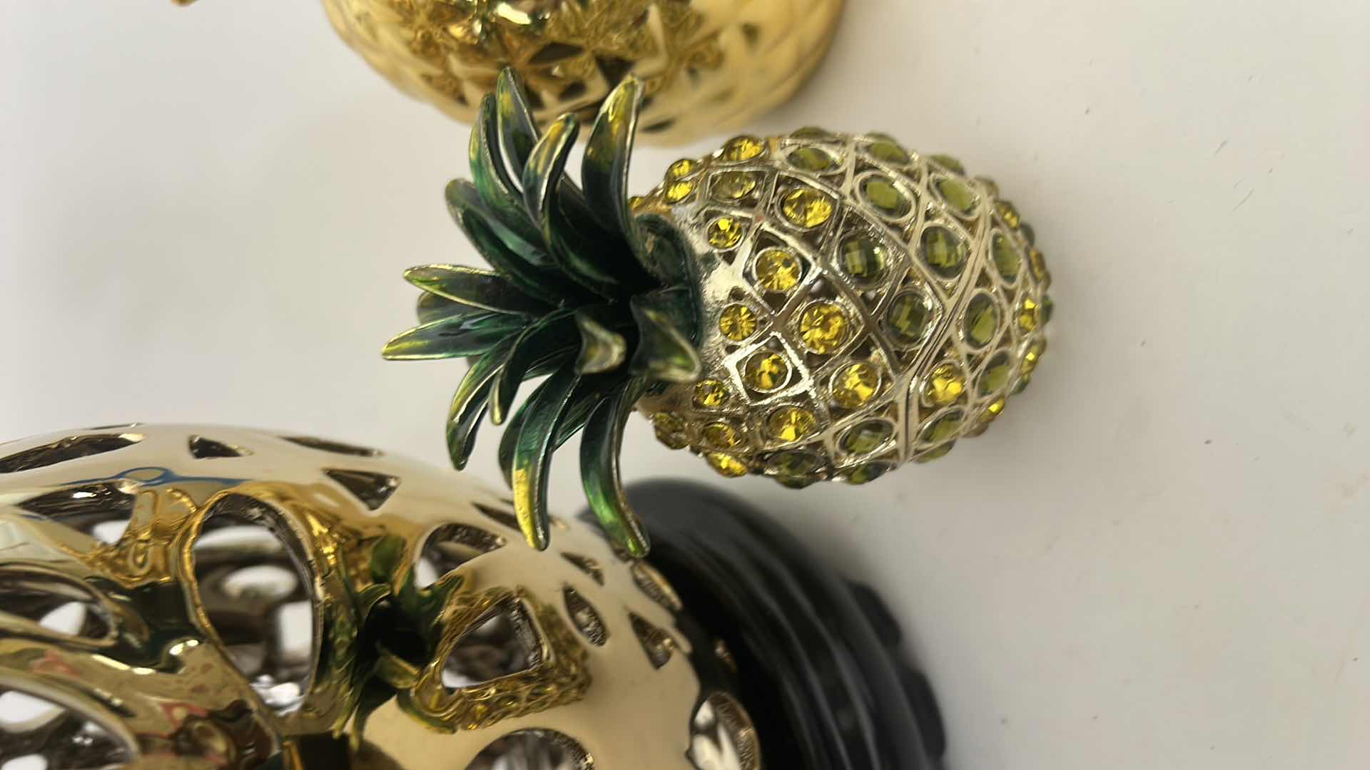 Photo 1 of 3 PC GOLD TONE HOME DECOR . PINEAPPLES AND TEMPLE JAR (TALLEST 9”)