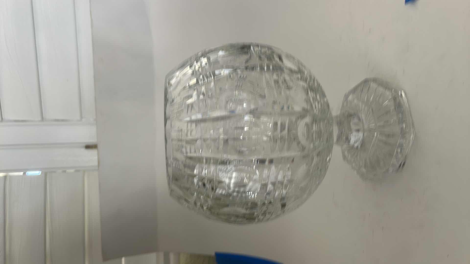 Photo 1 of VINTAGE AMERICAN BRILLIANT PERIOD (ABP) STYLE CUT CRYSTAL ROSE BOWL VASE FEATURING INTRICATE HAND-CUT GEOMETRIC AND STARBURST PATTERNS. H11”