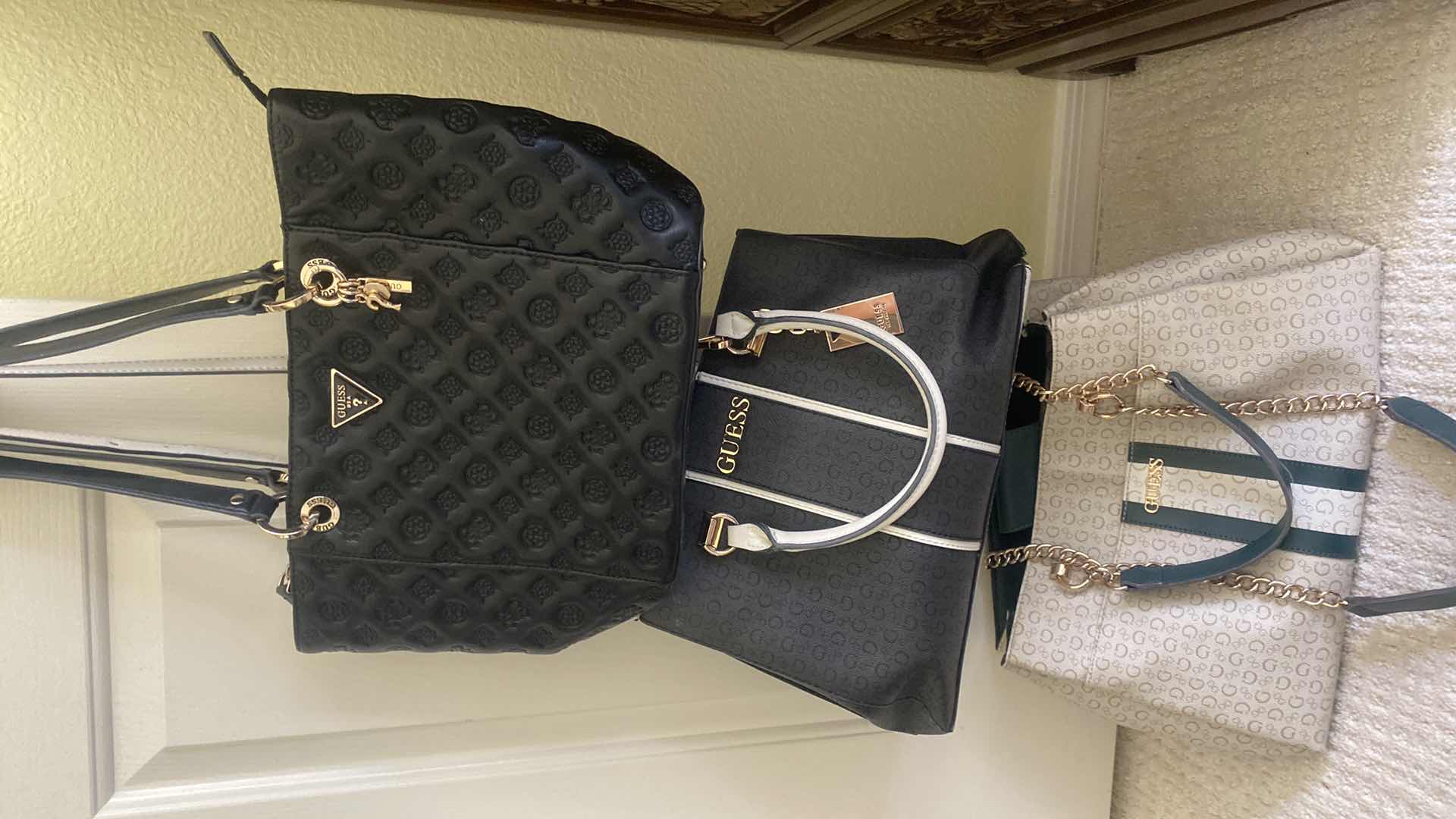 Photo 1 of 3-GUESS HANDBAGS