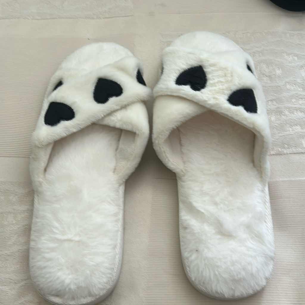 Photo 1 of 5- PLUSH SLIPPERS 2 SMALL 2 MED 1 LARGE