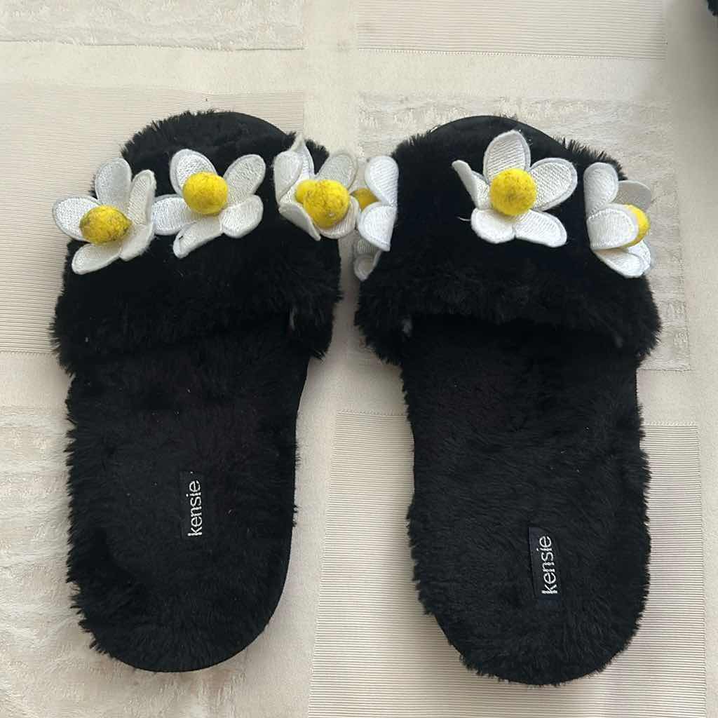 Photo 1 of 5- PLUSH SLIPPERS 2 SMALL 2 MED 1 LARGE