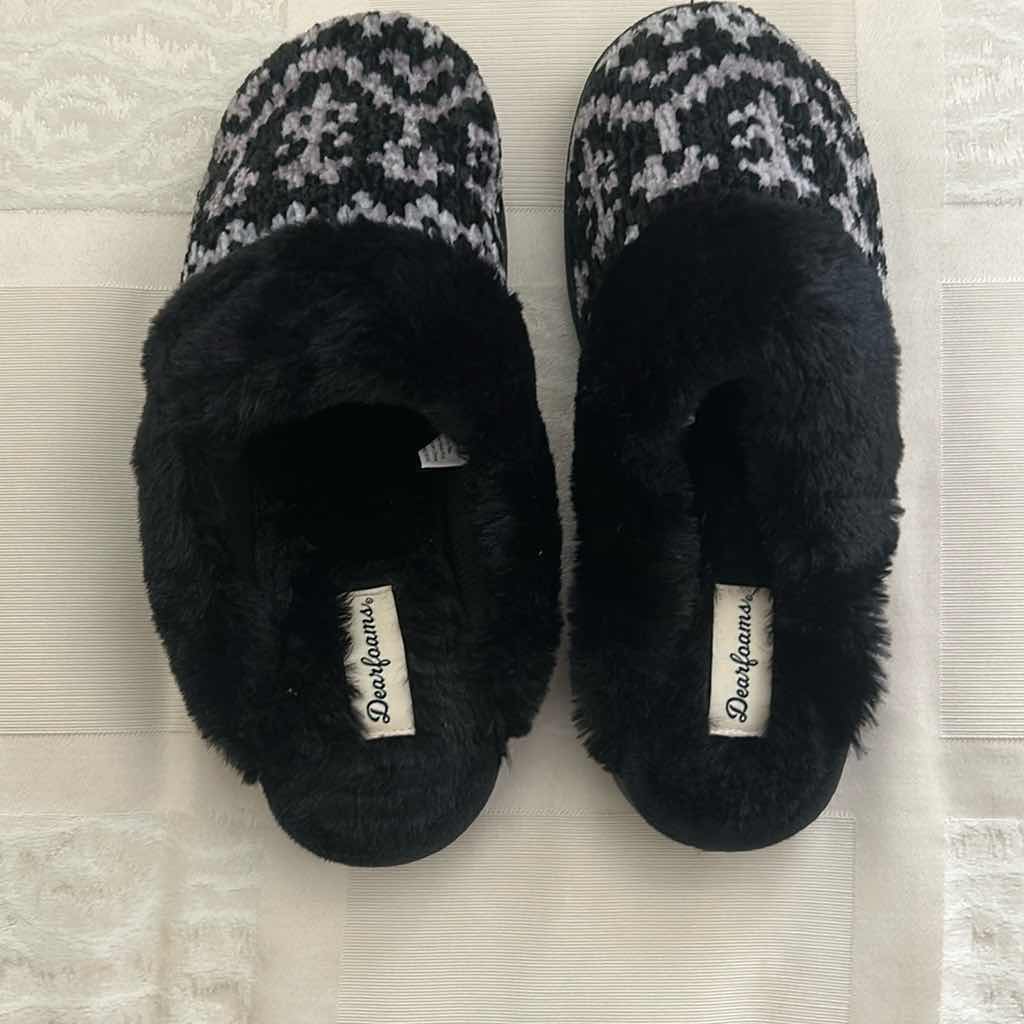 Photo 1 of 5- DEARFOAMS ELLEN TRACEY SIZE MEDIUM