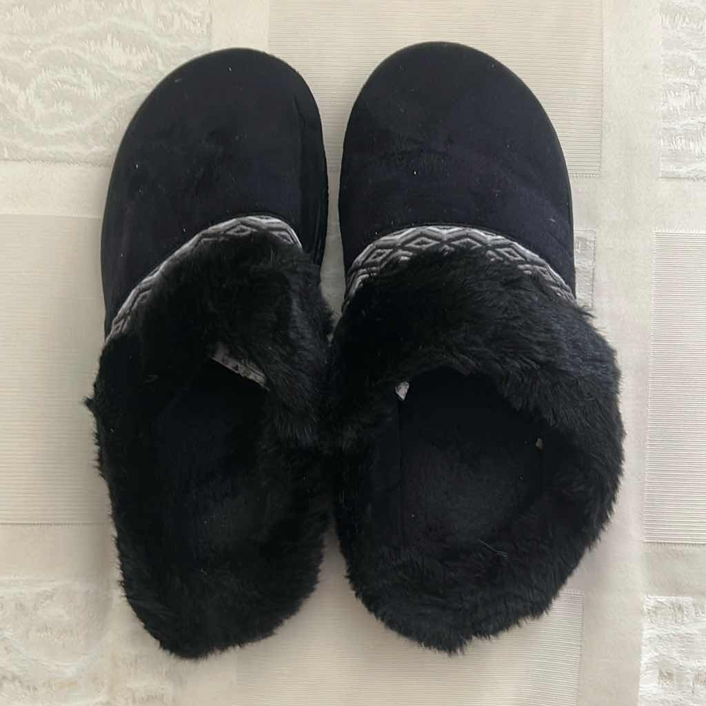 Photo 1 of 5- DEARFOAMS ELLEN TRACEY SIZE MEDIUM