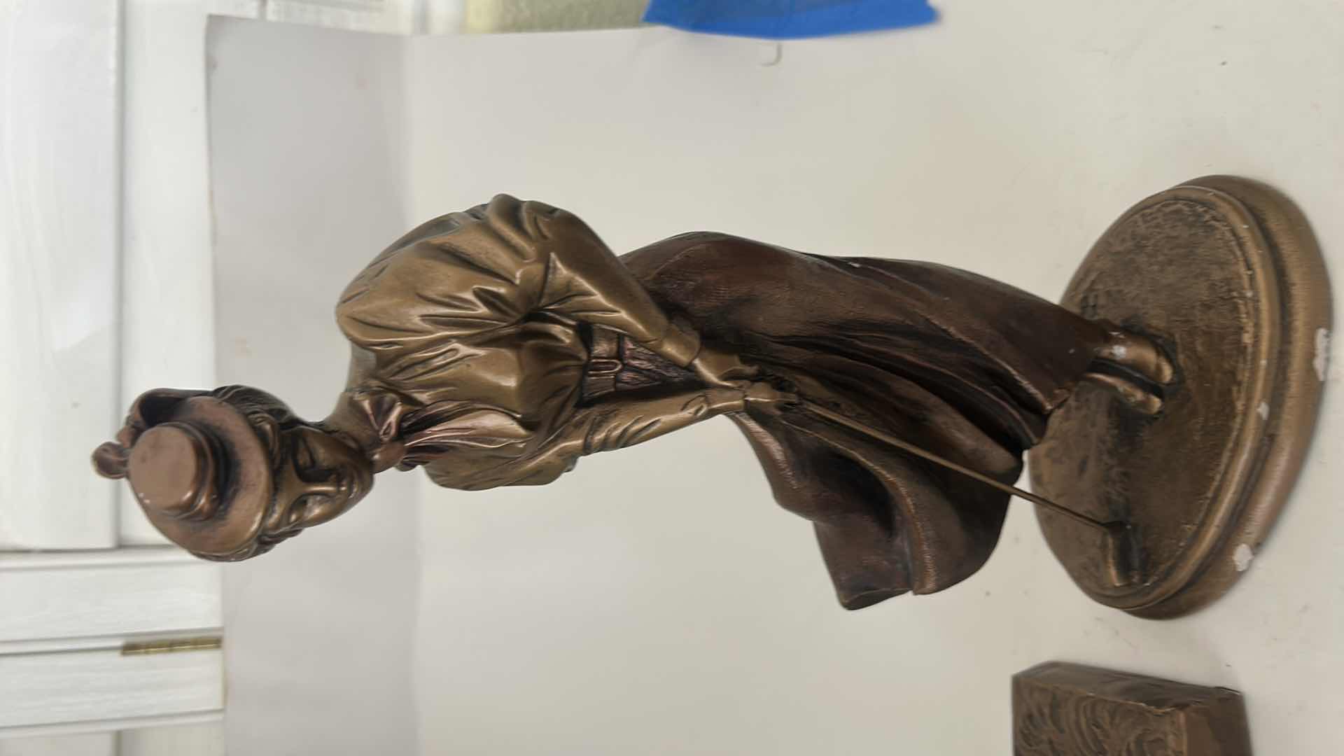 Photo 1 of 2 - AUSTIN PRODUCTIONS GOLFER STATUES, FEATURING A BRONZED FINISH ON A DURABLE RESIN MATERIAL. (TALLEST H 16.25”)