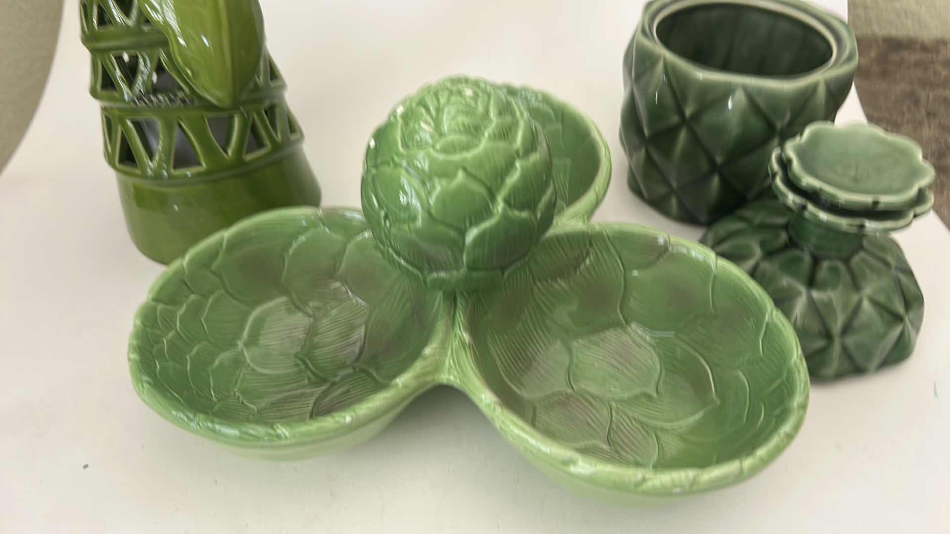 Photo 1 of 3 PC GREEN HOME GOODS DECOR AND ACCESSORIES (TALLEST H10”)