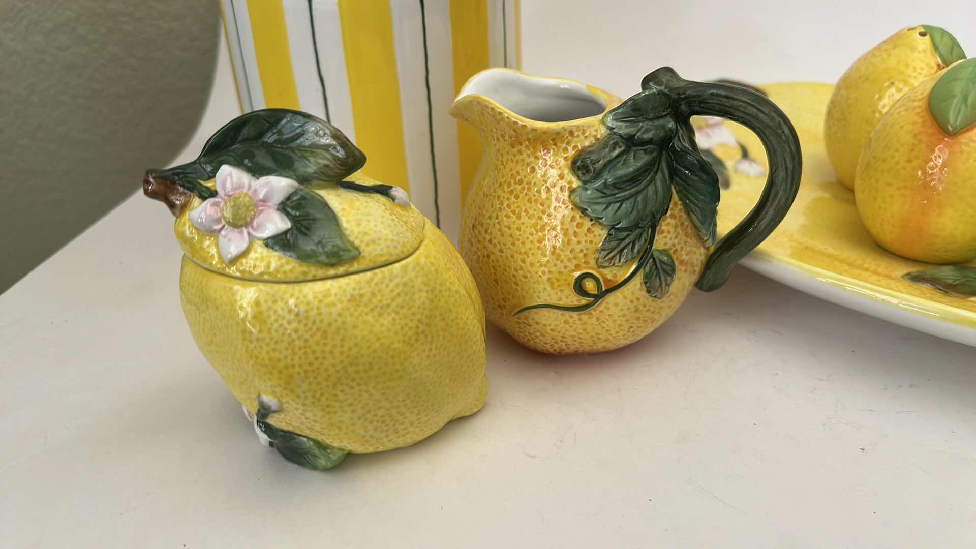 Photo 1 of 6 PC LEMON THEMED KITCHEN /SERVING ITEMS