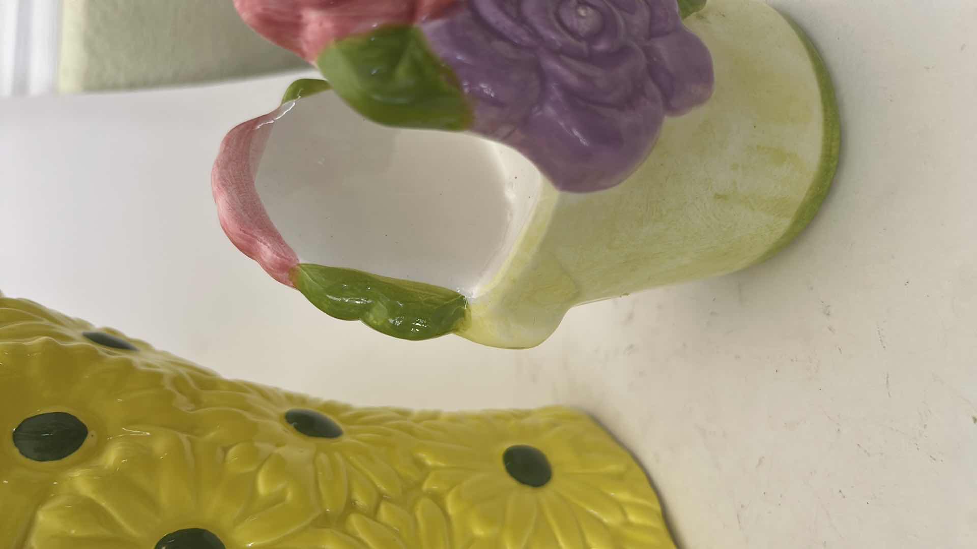Photo 1 of 2 PC CERAMIC FLORAL DECOR (TALLEST H12”)