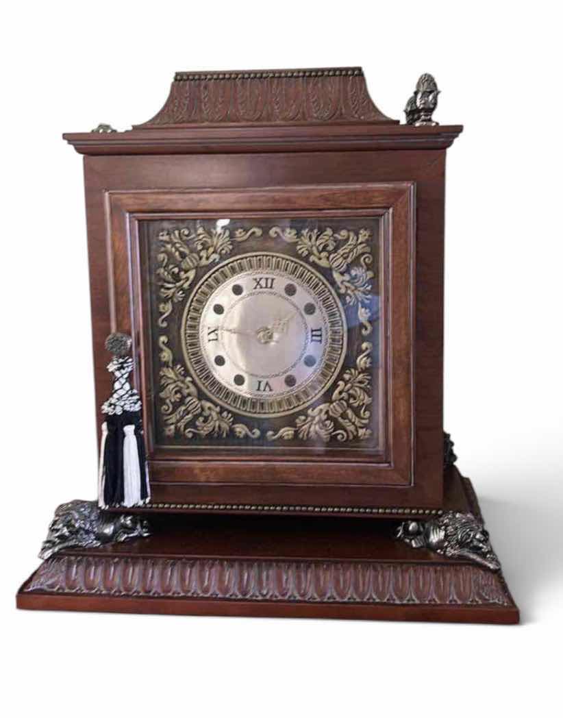 Photo 1 of BOMBAY COMPANY MANTEL CLOCK 15“ x 11“ H17“.