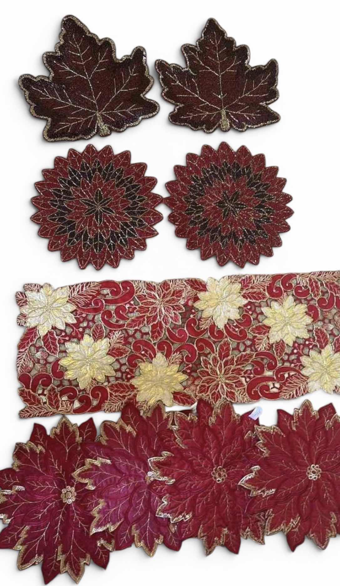 Photo 1 of 9 HOLIDAY PLACEMATS CHRISTMAS DECOR