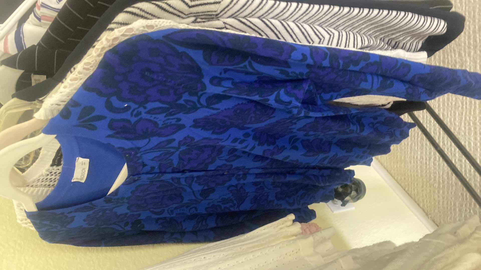 Photo 1 of 20-WOMENS TOPS SIZE LARGE & PETITE LARGE