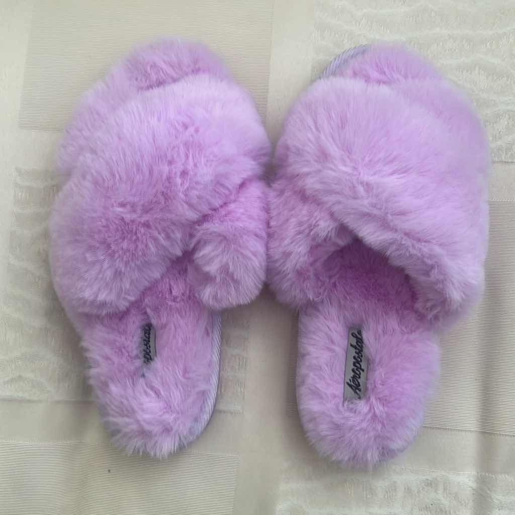 Photo 1 of 6- PLUSH SLIPPERS SIZE SMALL