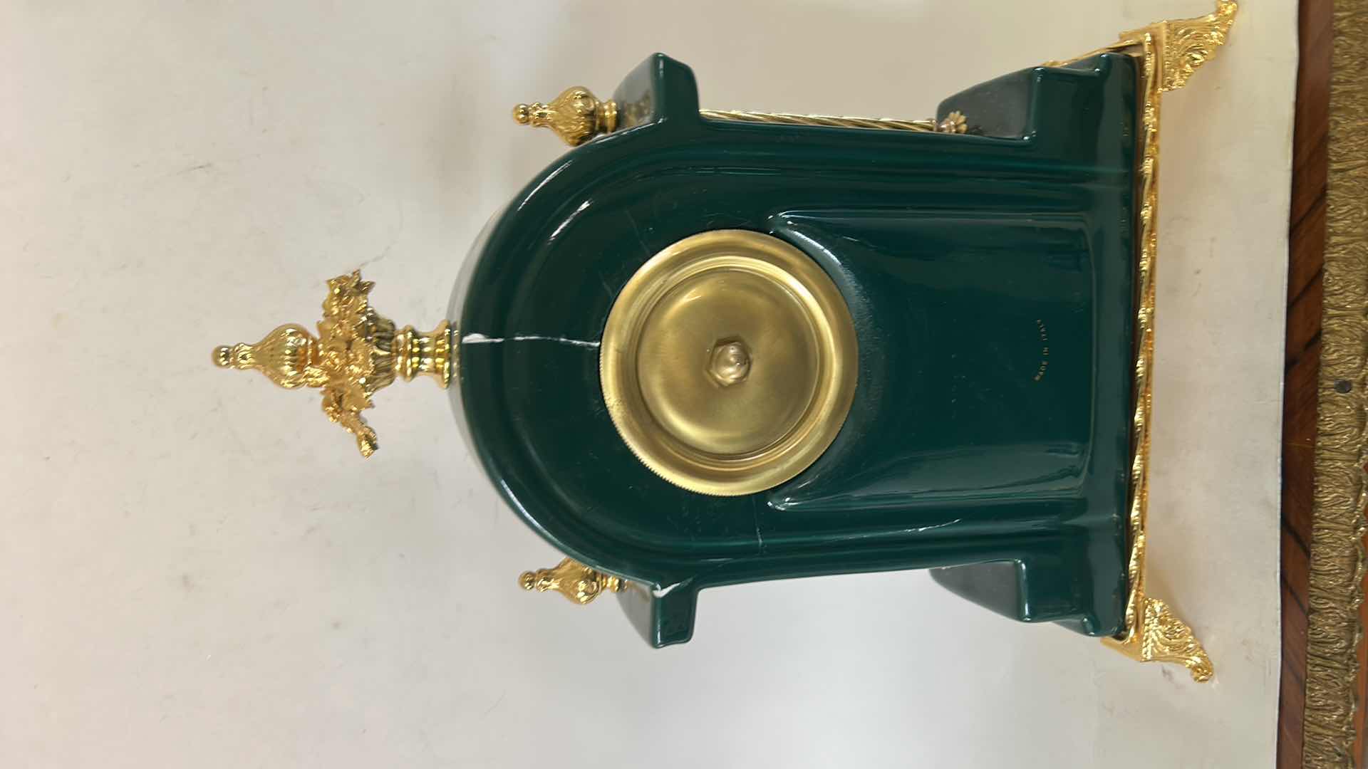 View 6 of VINTAGE KING LOUIS DESIGN PORCELAIN MANTEL CLOCK GREEN FINISH W GOLD GILT ACCENTS & CENTRAL FRAGONARD-STYLE LOVERS’ SCENE H15”