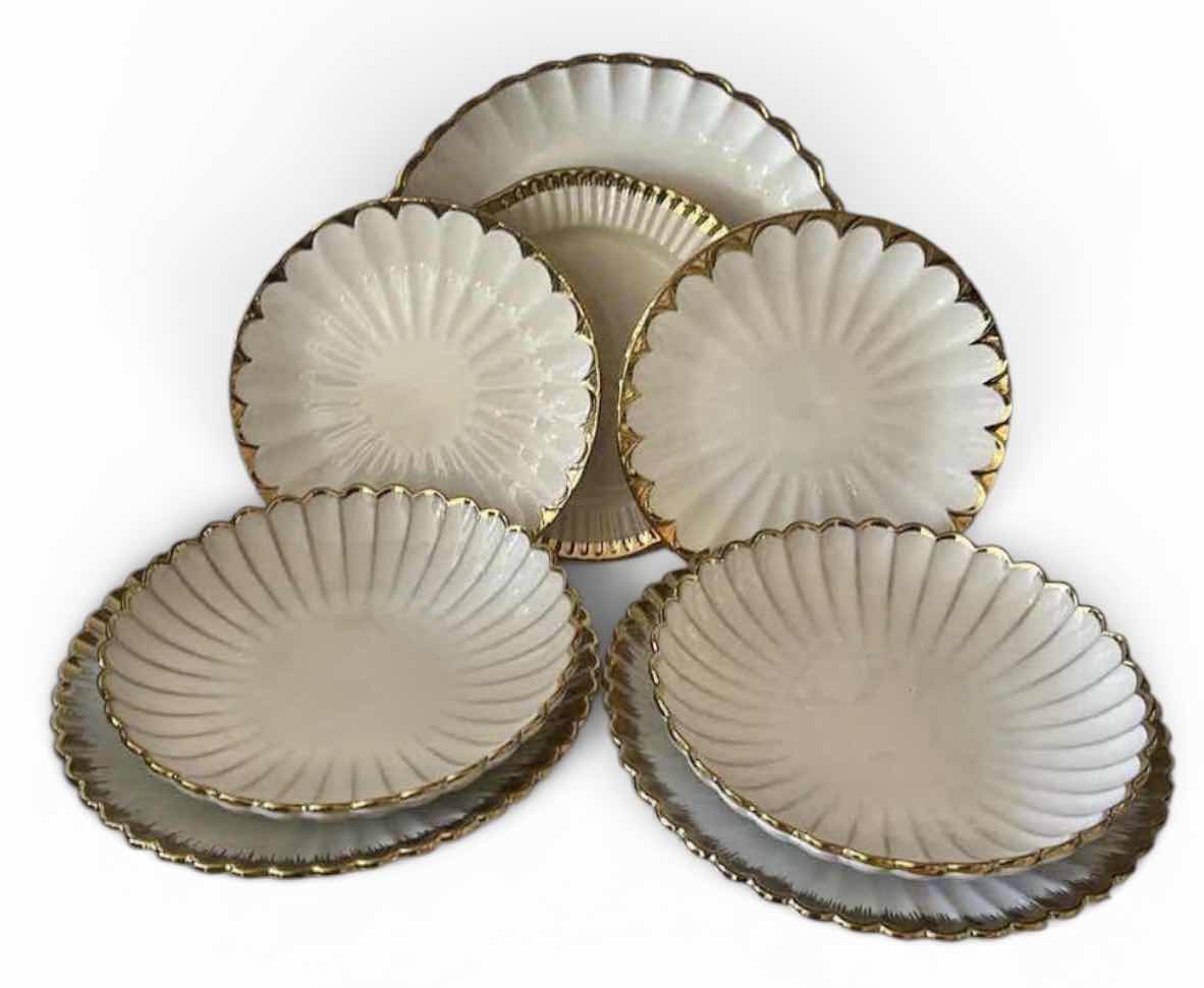 Photo 1 of 12 PC WHITE AND GOLD PLATES