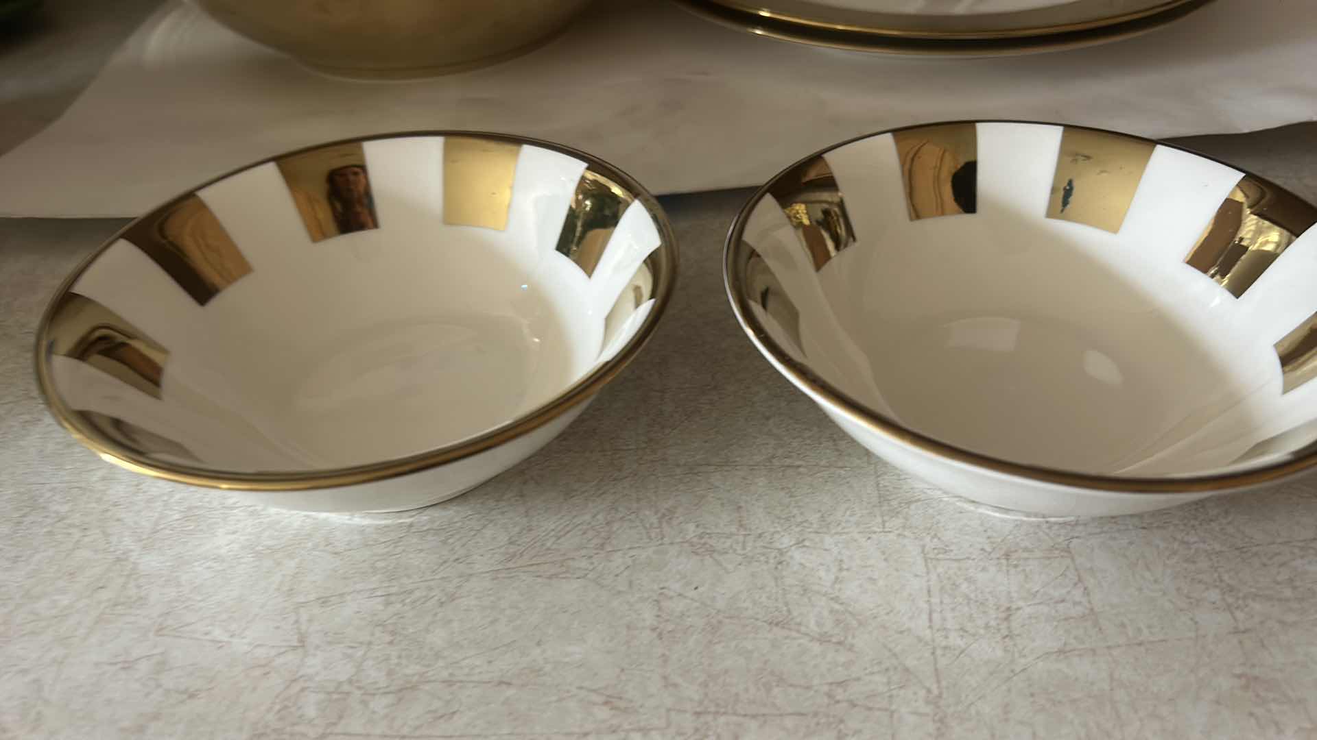 Photo 1 of 16 PC WHITE AND GOLD DINNERWARE