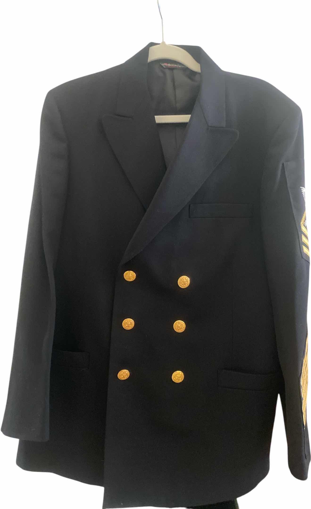 Photo 1 of MEN’S PATRIOT JACKET DESIGNED BY WEINHART BROTHERS EST SIZE MEDIUM