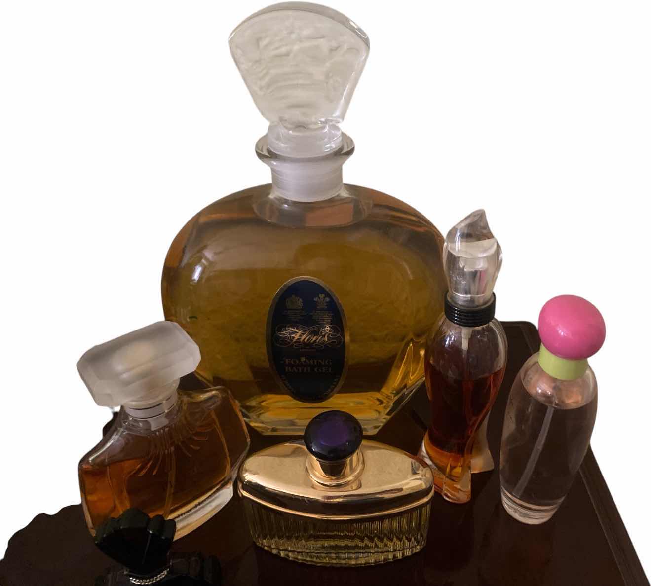 Photo 1 of COLOGNE & BATH GEL SIX PIECES