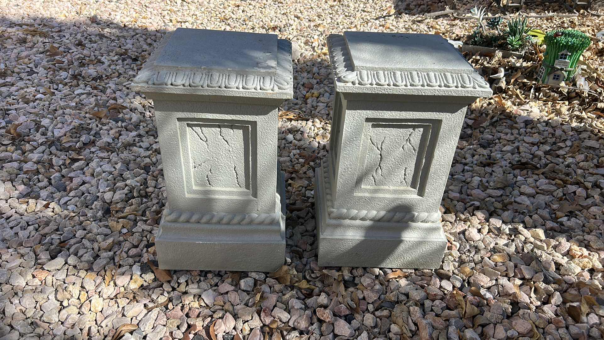 Photo 1 of 2 OUTDOOR GARDEN STATUES CLASSIC PEDESTAL