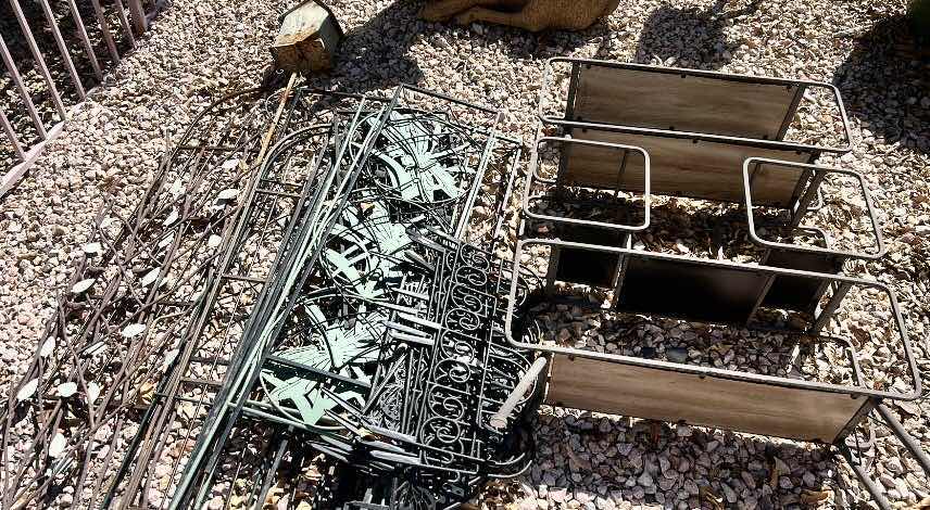 Photo 1 of OUTDOOR DECOR