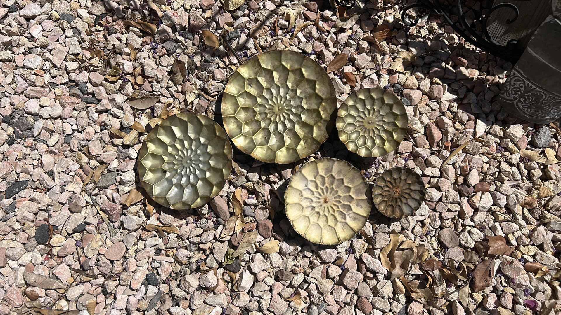 Photo 1 of METAL OUTDOOR DECOR